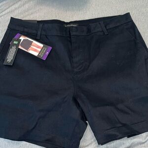 Banana Republic NWT Ladies' Chino Short, Size-14 Black